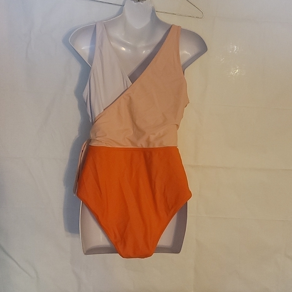 SWIMMSUIT size m - Picture 5 of 7